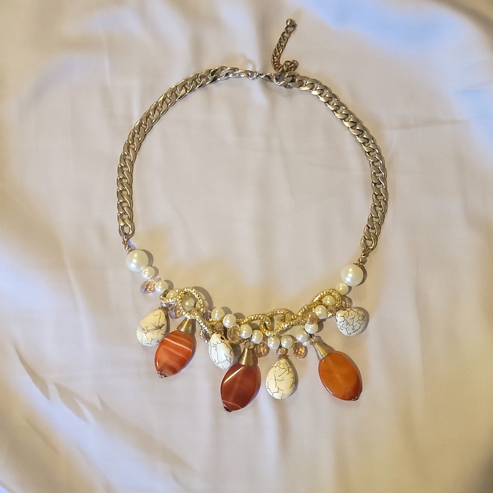 Gold Stament necklace